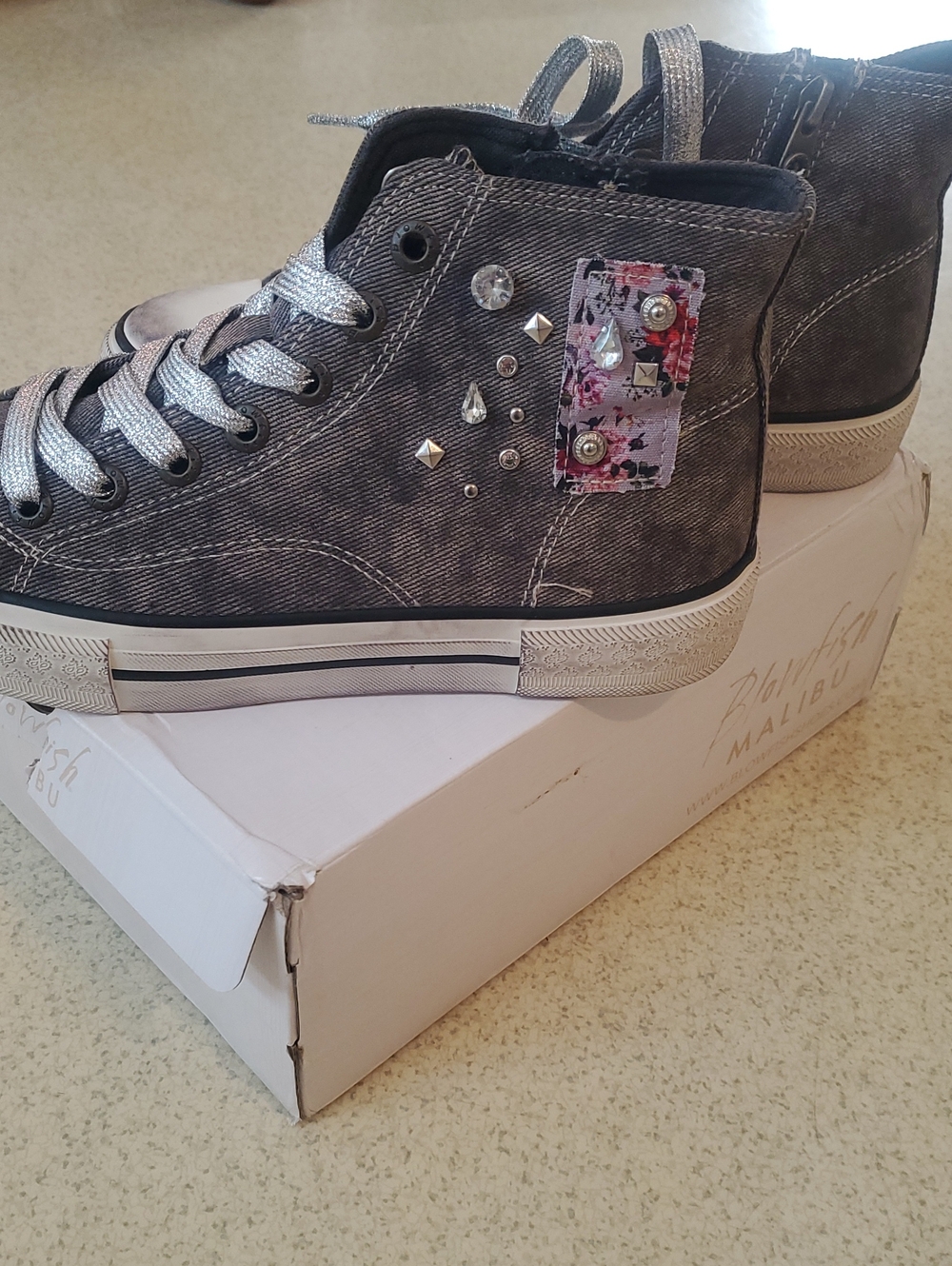 Casual High-Top Women's Sneakers in Gray with Stud & Gem Accents